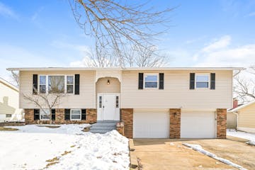 618 Lime Rock Dr SAINT CHARLES, MO 63304